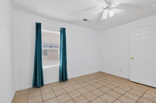 1040 Pacaya Drive NW, Albuquerque, NM 87120