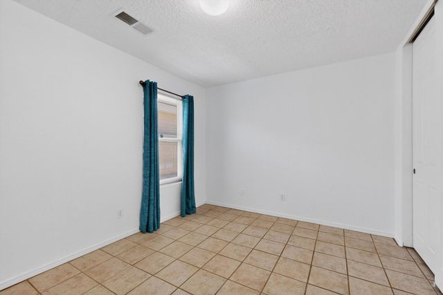 1040 Pacaya Drive NW, Albuquerque, NM 87120