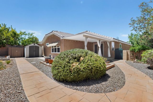 1040 Pacaya Drive NW, Albuquerque, NM 87120