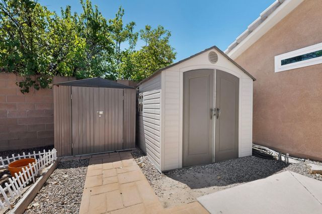 1040 Pacaya Drive NW, Albuquerque, NM 87120