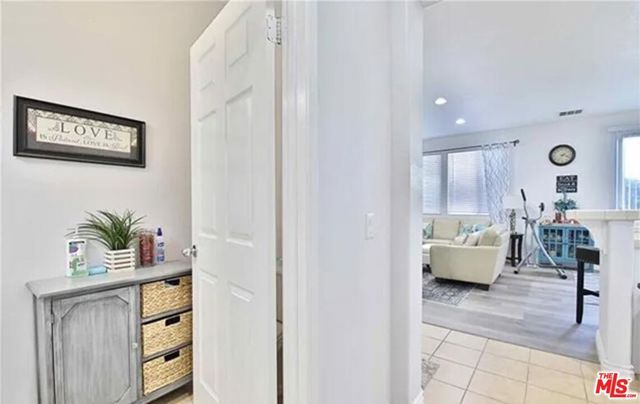 15017 Northwind Lane, North Hills (los Angeles), CA 91343