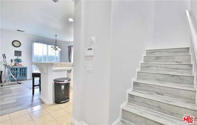 15017 Northwind Lane, North Hills (los Angeles), CA 91343