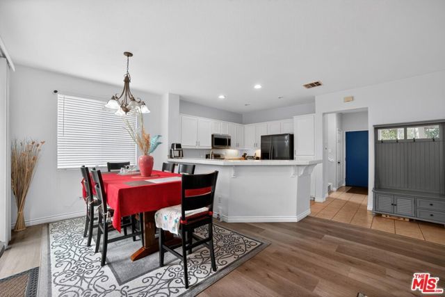 15017 Northwind Lane, North Hills (los Angeles), CA 91343