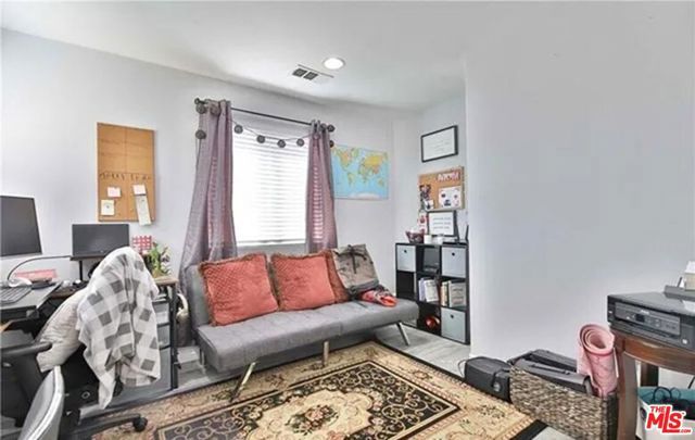 15017 Northwind Lane, North Hills (los Angeles), CA 91343