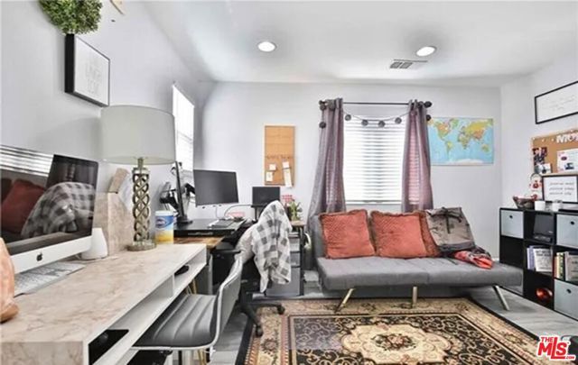 15017 Northwind Lane, North Hills (los Angeles), CA 91343
