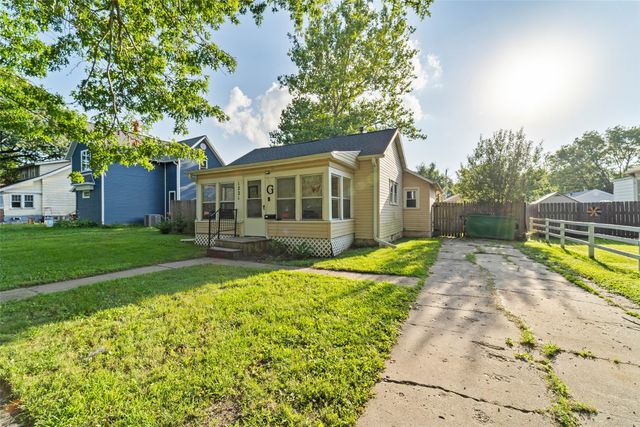1221 Carroll Street, Boone, IA 50036