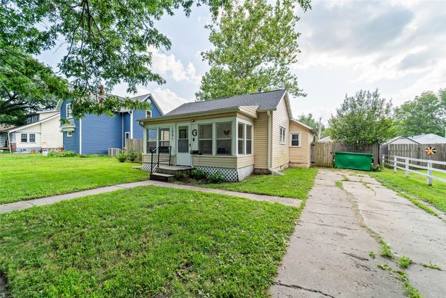 1221 Carroll Street, Boone, IA 50036