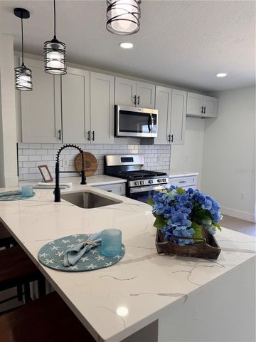 207 HIGH RIDGE DRIVE, Davenport, FL 33837