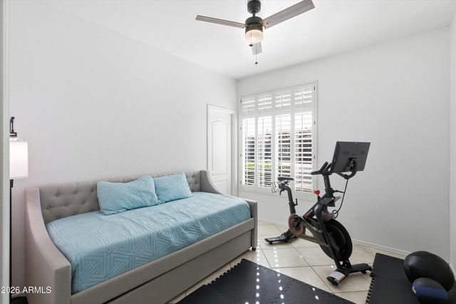 318 W EL FREDA Road, Tempe, AZ 85284