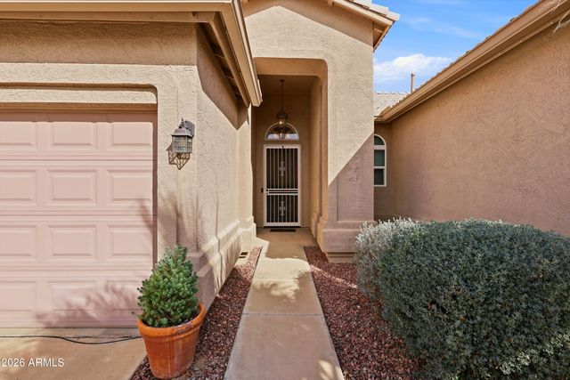 318 W EL FREDA Road, Tempe, AZ 85284