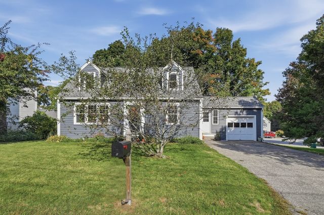 6 Maple Street, Southborough, MA 01745