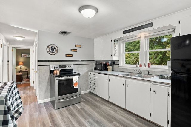 6 Maple Street, Southborough, MA 01745