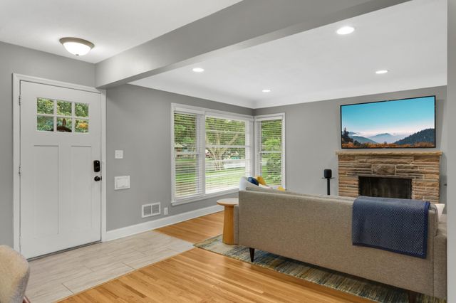 3018 Sumter Avenue S, Saint Louis Park, MN 55426
