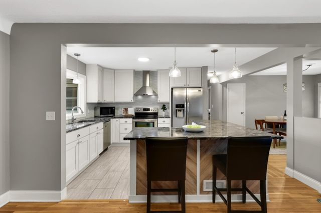 3018 Sumter Avenue S, Saint Louis Park, MN 55426