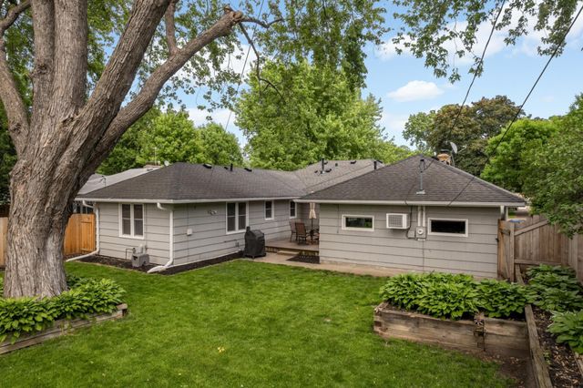 3018 Sumter Avenue S, Saint Louis Park, MN 55426