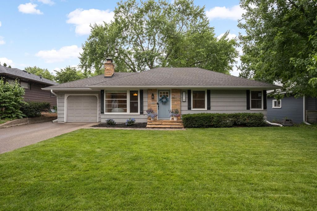 3018 Sumter Avenue S, Saint Louis Park, MN 55426