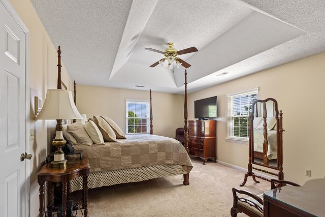 2227 Bay Pointe Drive, Hixson, TN 37343