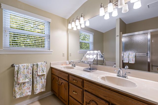 2227 Bay Pointe Drive, Hixson, TN 37343