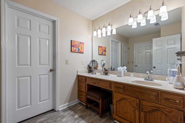 2227 Bay Pointe Drive, Hixson, TN 37343