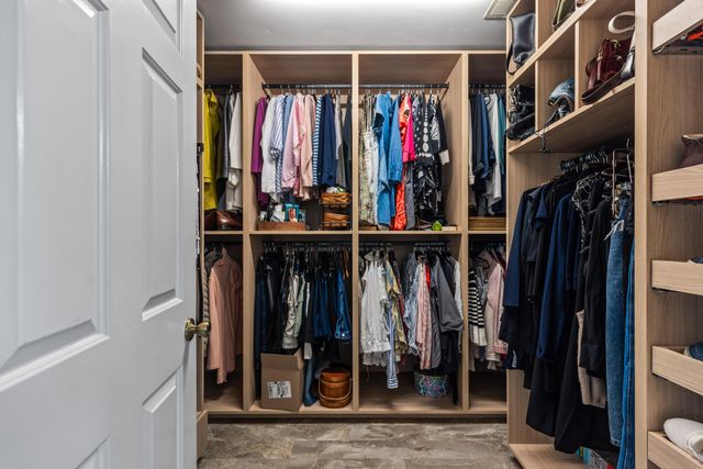 2227 Bay Pointe Drive, Hixson, TN 37343