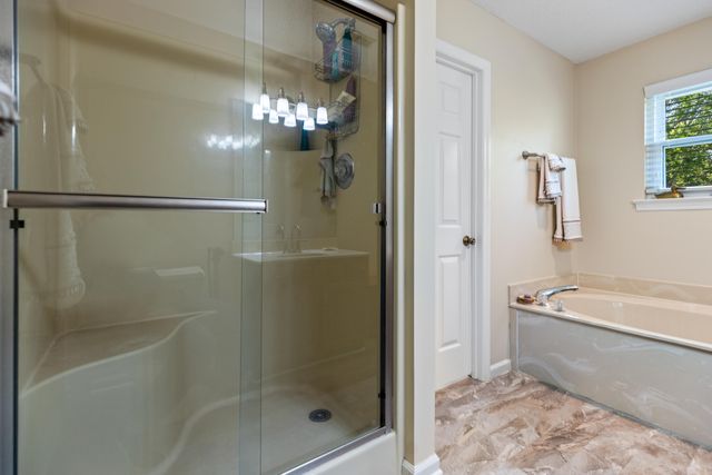 2227 Bay Pointe Drive, Hixson, TN 37343