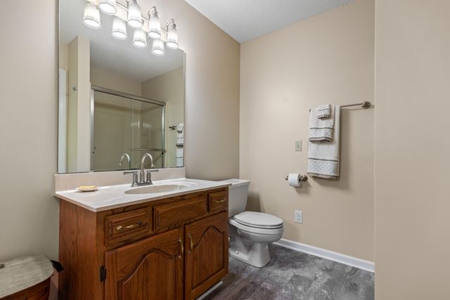 2227 Bay Pointe Drive, Hixson, TN 37343