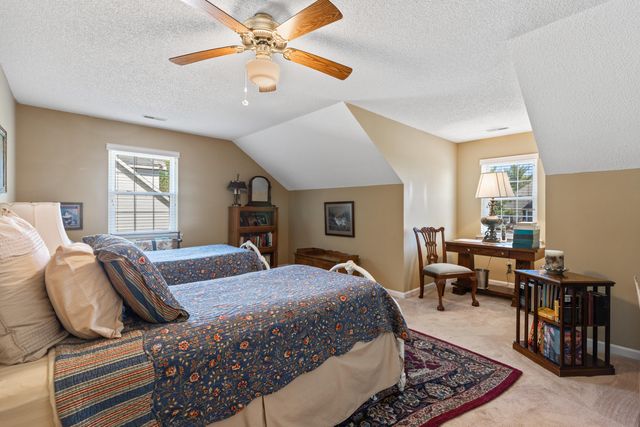 2227 Bay Pointe Drive, Hixson, TN 37343