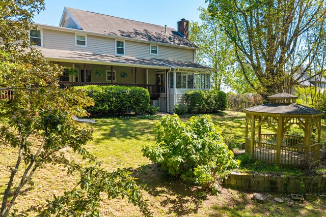 2227 Bay Pointe Drive, Hixson, TN 37343