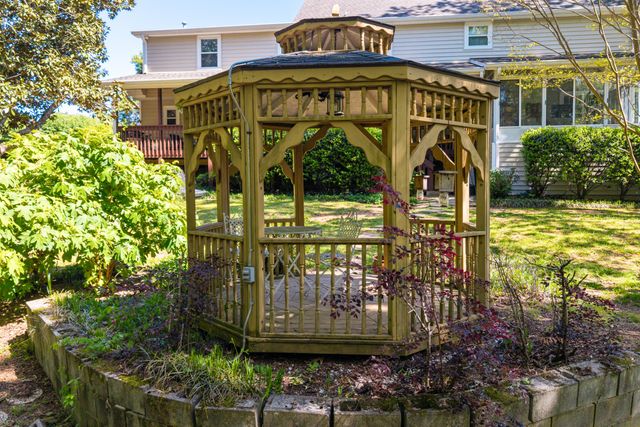 2227 Bay Pointe Drive, Hixson, TN 37343