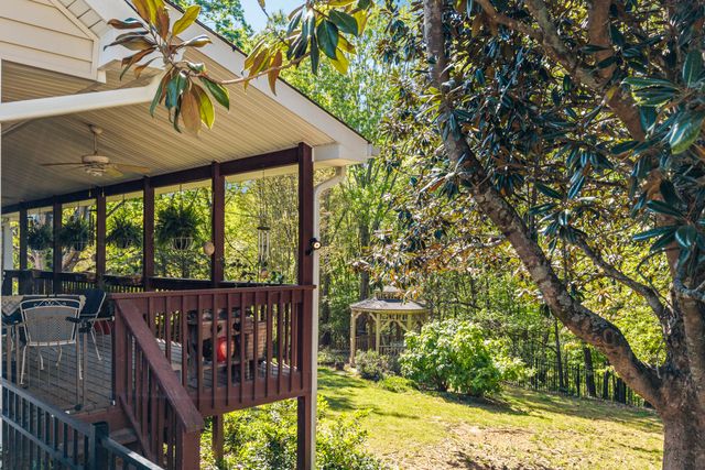 2227 Bay Pointe Drive, Hixson, TN 37343