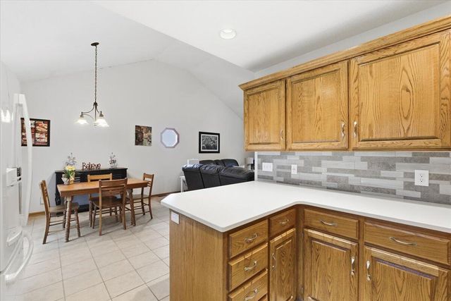 733 PARKWILD Drive, Council Bluffs, IA 51503