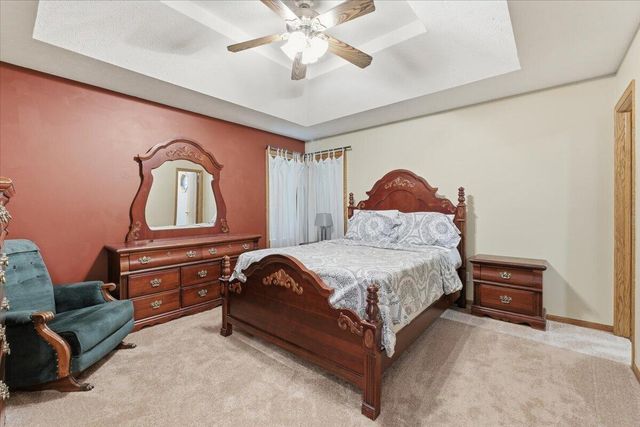 733 PARKWILD Drive, Council Bluffs, IA 51503