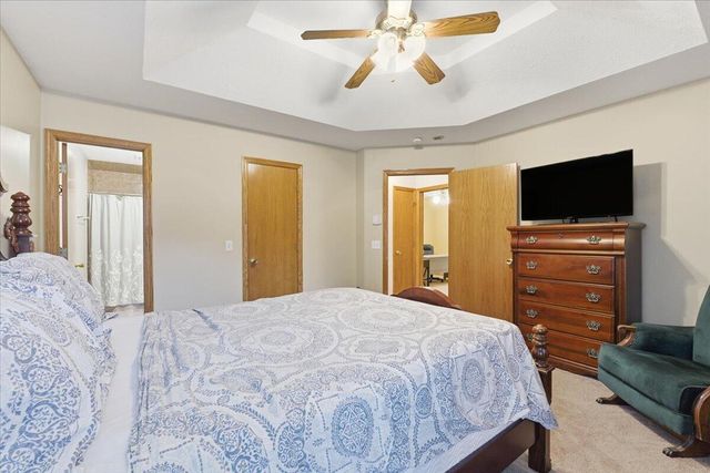 733 PARKWILD Drive, Council Bluffs, IA 51503