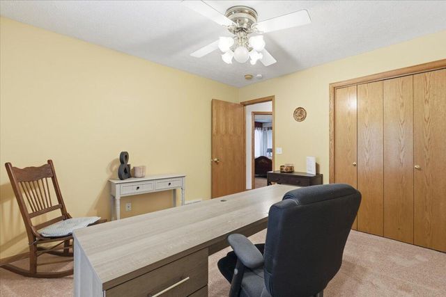 733 PARKWILD Drive, Council Bluffs, IA 51503