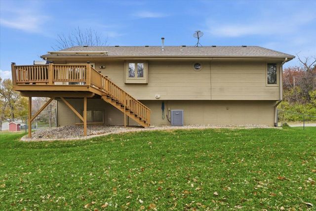 733 PARKWILD Drive, Council Bluffs, IA 51503