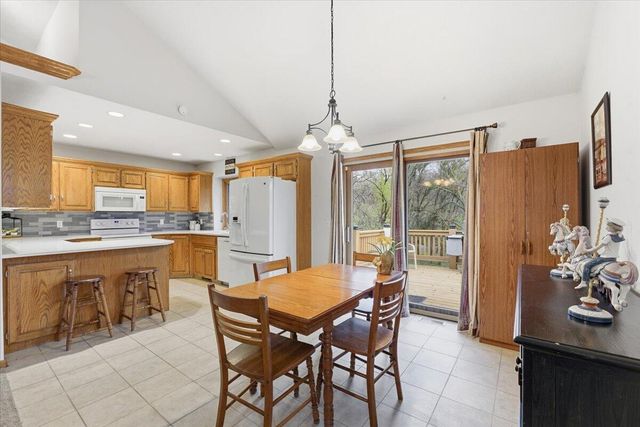 733 PARKWILD Drive, Council Bluffs, IA 51503