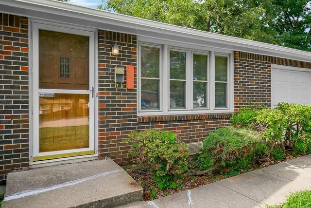 1103 NE 69th Street, Kansas City, MO 64118