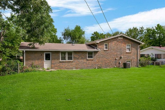 1103 NE 69th Street, Kansas City, MO 64118