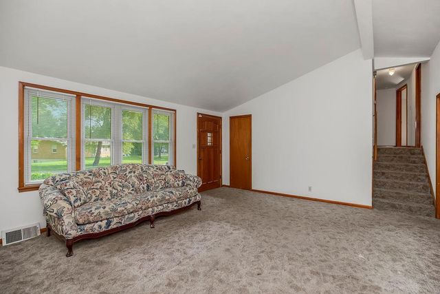 1103 NE 69th Street, Kansas City, MO 64118