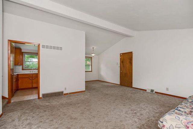 1103 NE 69th Street, Kansas City, MO 64118