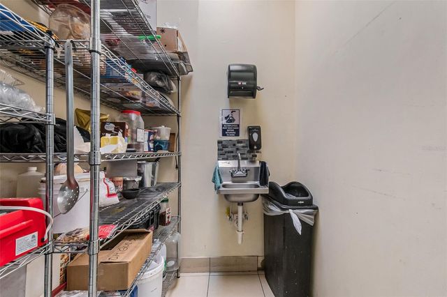 2471 E SEMORAN BOULEVARD, Apopka, FL 32703