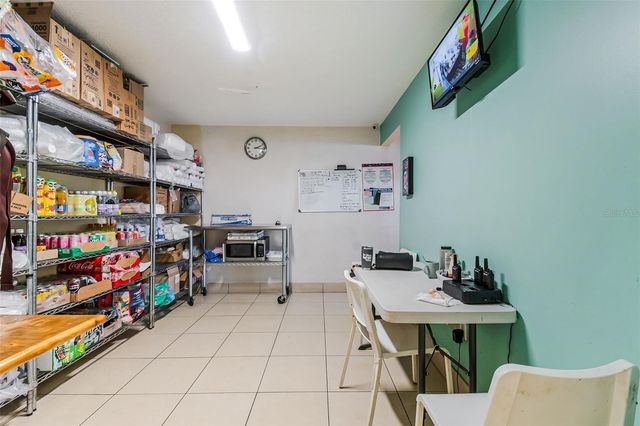 2471 E SEMORAN BOULEVARD, Apopka, FL 32703