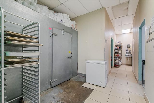 2471 E SEMORAN BOULEVARD, Apopka, FL 32703