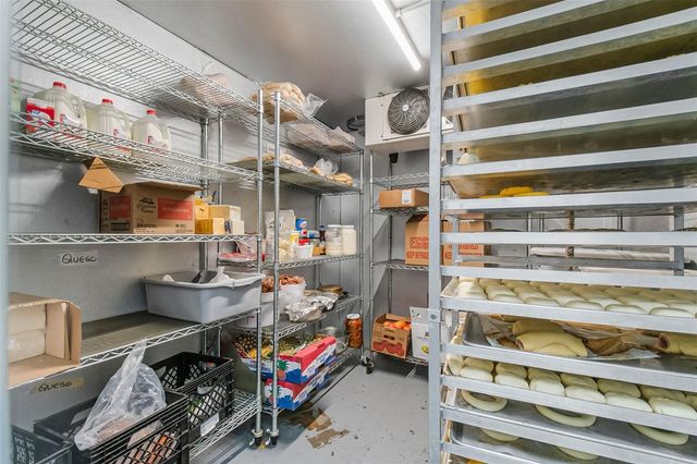 2471 E SEMORAN BOULEVARD, Apopka, FL 32703