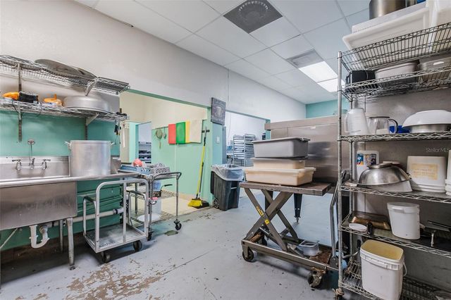 2471 E SEMORAN BOULEVARD, Apopka, FL 32703