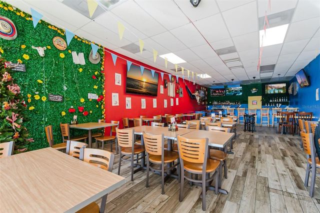 2471 E SEMORAN BOULEVARD, Apopka, FL 32703