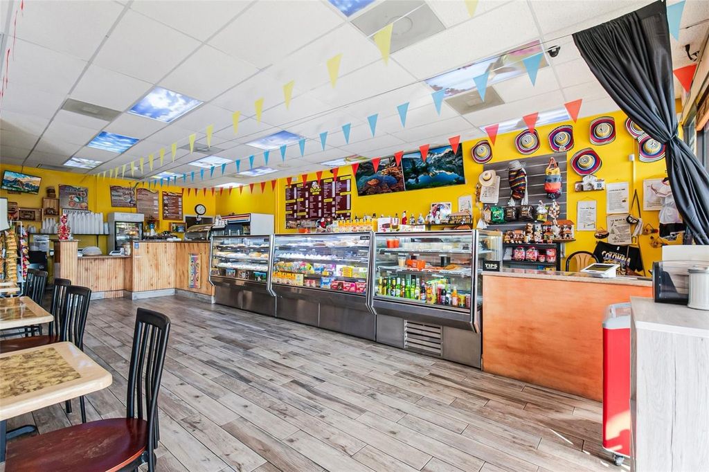 2471 E SEMORAN BOULEVARD, Apopka, FL 32703