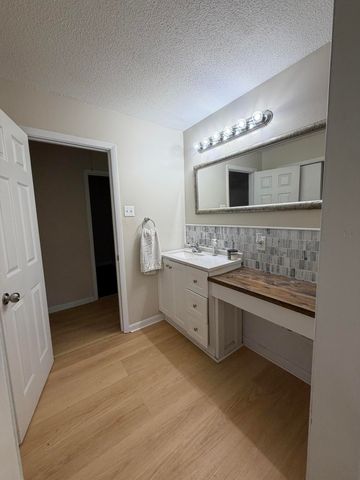 1144 Ridgeway Road, Lafayette, GA 30728