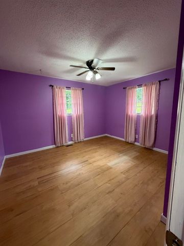 1144 Ridgeway Road, Lafayette, GA 30728