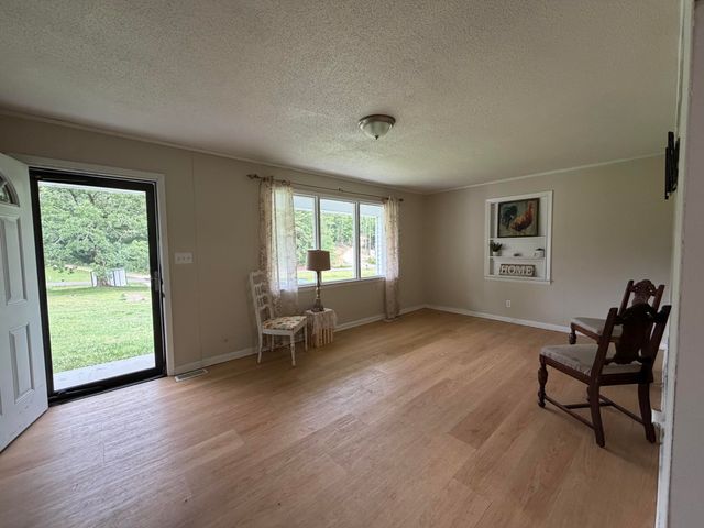 1144 Ridgeway Road, Lafayette, GA 30728